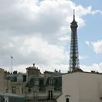 Longchamp Apartment
